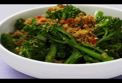 Zeytinyağında Galeta Unlu ve Cajun Brokoli Tarifi