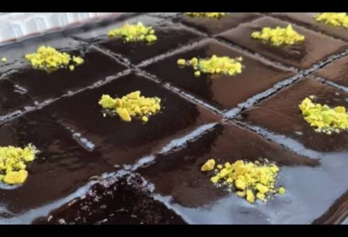 Browni Tadında Islak Kek Tarifi