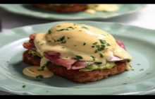 Açık Avokado Tost Poşe Yumurtalı